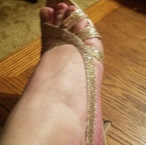 Worn once. Size 9. Great  shape